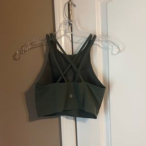 Lululemon like a cloud bra